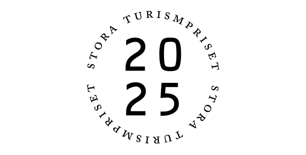 Logotyp med årtalet 2025. Text: Stora turismpriset 2025