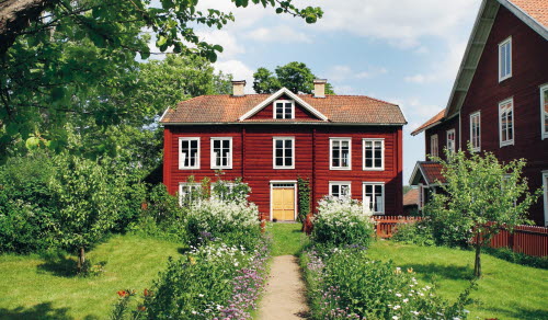 Världsarvsgården Erik Anders omringad av grönska