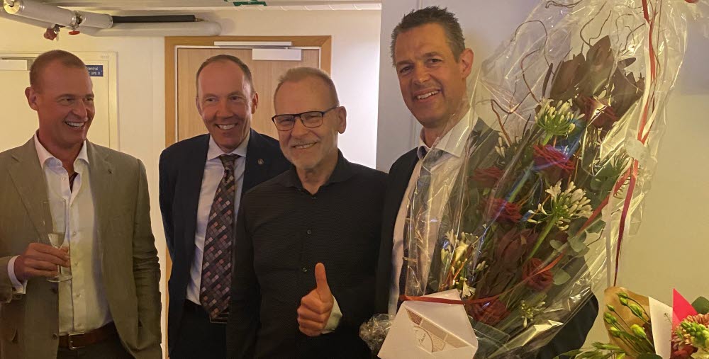 Professor Nils Hailer (biträdande handledare), professor Per Wretenberg (opponent), docent Gösta Ullmark (huvudhandledare) och ortoped Hampus Stigbrand själv i samband med disputationen. 
